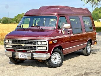 1994 Chevrolet G20 5.7 V8 | Stealth Sport - 4