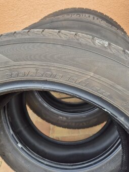 Prodám pneumatiky Yokohama 235/55/R19 101V Avid GT - 4