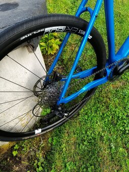 Zánovní gravel kolo - karbon / DT Swiss ER1600 / 8.6 kg - 4