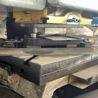 Excentrický lis LEN 63 C z roku 1988 - 4