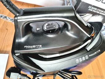 Parní generátor Rowenta VR8315 - 4