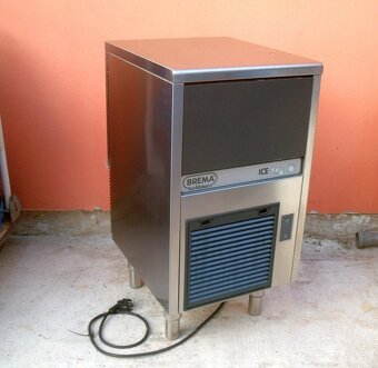 Myčka na nádobí. Výrobník ledu. Barovou myčku. Váha. Nařezak - 4