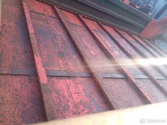 ROZMETADLO  HNOJE 2,5T - 4