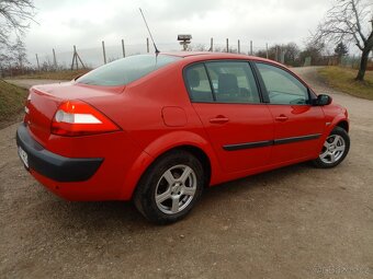 Renault Megane 1.6 - 4