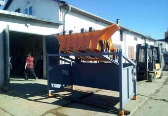 PROFESIONÁLNÍ TŘÍDIČKA ZEMINY A KAMENE Dvousítný . - 4