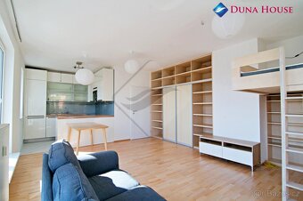 Pronájem bytu 64 m² s terasou 100 m² - 4