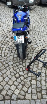Yamaha YZF-R6 - 4