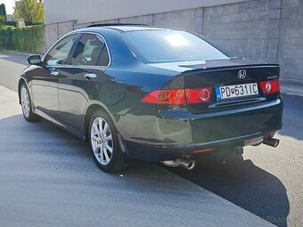 Honda Accord 2.4Vtec - 4