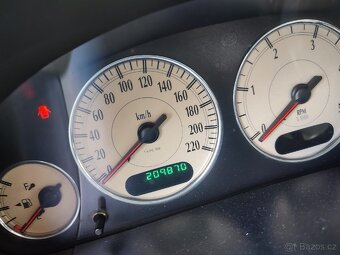 Chrysler Grand Voyager 2.8LCRD - 4