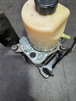 Prodám převodovku, el. servo čerpadlo Ford Cmax - 4