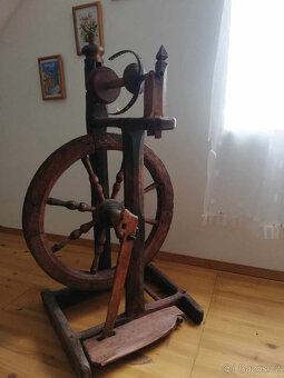 KOLOVRAT,LAMINÁTOVÝ STOLEK,PŘEDLOŽKA - 4