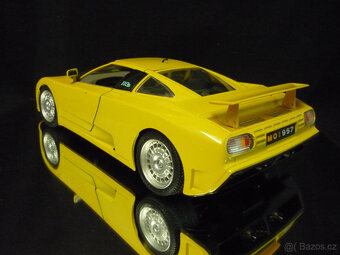 Bugatti EB110 žluté Bburago 1/18 - 4