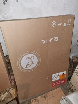 nove Velux okno GLL 1061 PK06 a 2Ks starší okna 1ks NOVÉ - 4
