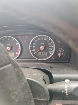 Ford mondeo MK3 2.5 V6 - 4