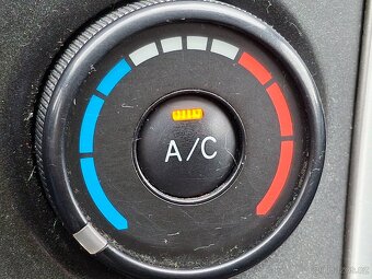 Toyota Auris BENZIN Říčany - 4