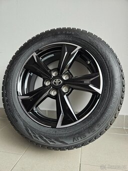 Orig. Toyota 5x114 _ Zimní 215/60/17 - Nové - - 4