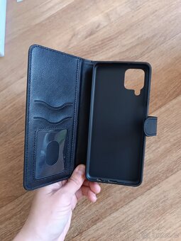 Pouzdro Vakoo pro Samsung Galaxy A12 - 4