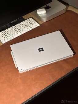 Microsoft Surface Book 2 / i7 / 16GB / GTX 1050 - 4