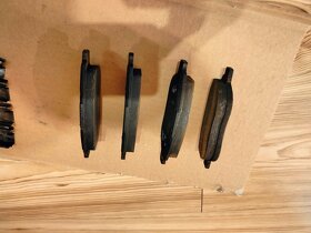 Brzdové destičky přední pro Citroen/Peugeot - 4