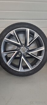 Vega R19 Škoda Superb III - 4