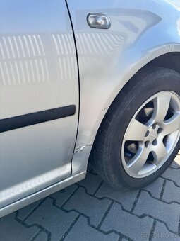 VW GOLF 4 1.6 - 4