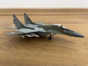 Mig-29 Fulcrum - model letadla 1:72 - 4