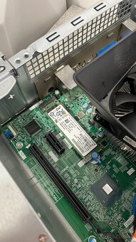 Kancelářský PC DELL I3-8100 / M.2 256GB / 16GB RAM /WIN 11 - 4