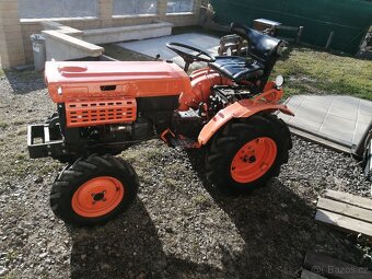 Kubota B7000 4x4 - 4