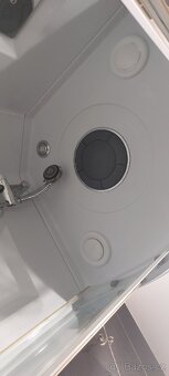 Sprchovy kout - 4
