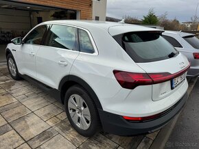 Audi e-tron,55,300kw,alcantara,tour,carplay,matrix,nov.motor - 4