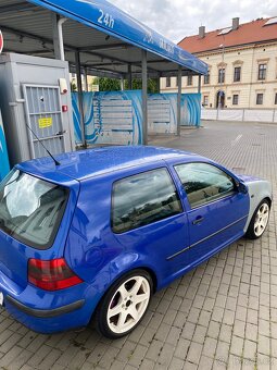 Golf 4 - 4