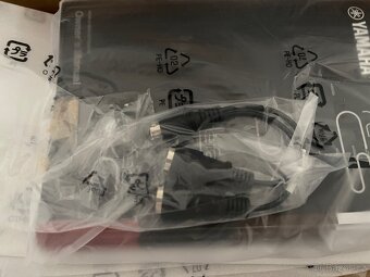 Yamaha Reface CS Synthesizer - 4