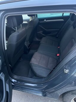 VW Passat B8 2.0 TDi Variant - 4