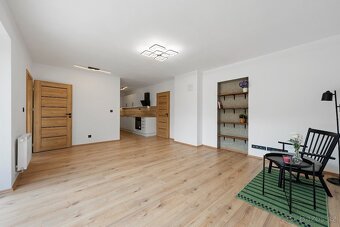 LUXUSNÍ byt Čebín 4kk 196m2 ( vč. zahrada, parking) - 4