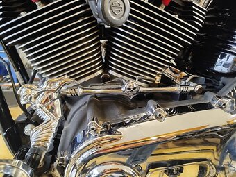 Harley Davidson fxcwc softail rocker 1584ccm , 52kw , 5/2008 - 4