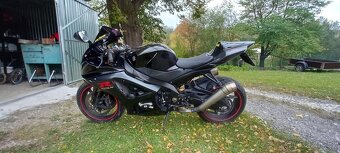 Suzuki Gsxr 1000 k7 - 4