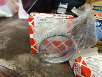 Olej aditivum náhradní díly - 4