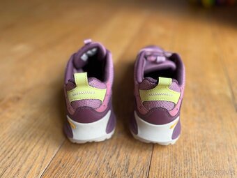 Nové dámské boty zn. Merell, vel. 39 - 4