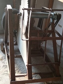 Pila drakouš na palivové dřevo i se stolem - 4