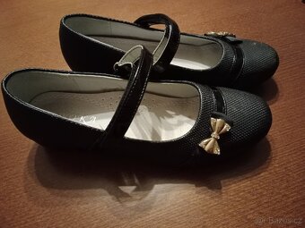 Dívčí střevíce v.34 - 4