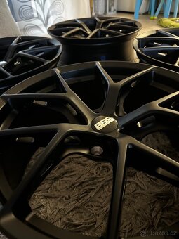 Černé forged kola 19” na styl BBS - 4