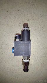 Regulátor tlaku vzduchu Festo - 4