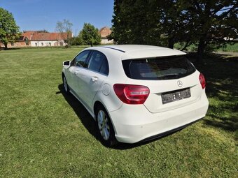 Prodám Mercedes-Benz Třídy A 1.6I 90KW - AUT.KLIMATIZACE - 4