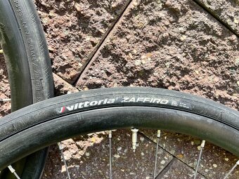 Silniční zapletená hliníková kola Shimano - 4