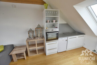Pronájem vybaveného bytu 1+kk, 53 m², Uherské Hradiště - V T - 4