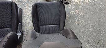 Subaru Impreza sedačky - 4