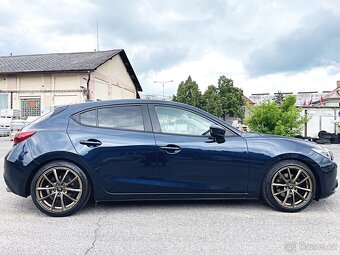 MAZDA 3 2.0i 88KW URBAN LIMITED 2/1500KUSŮ 1.MAJ 115.000KM - 4