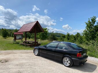 Bmw e36 323ti - 4