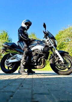 Suzuki GSR 600 - 4