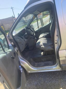 Opel Vivaro - 4